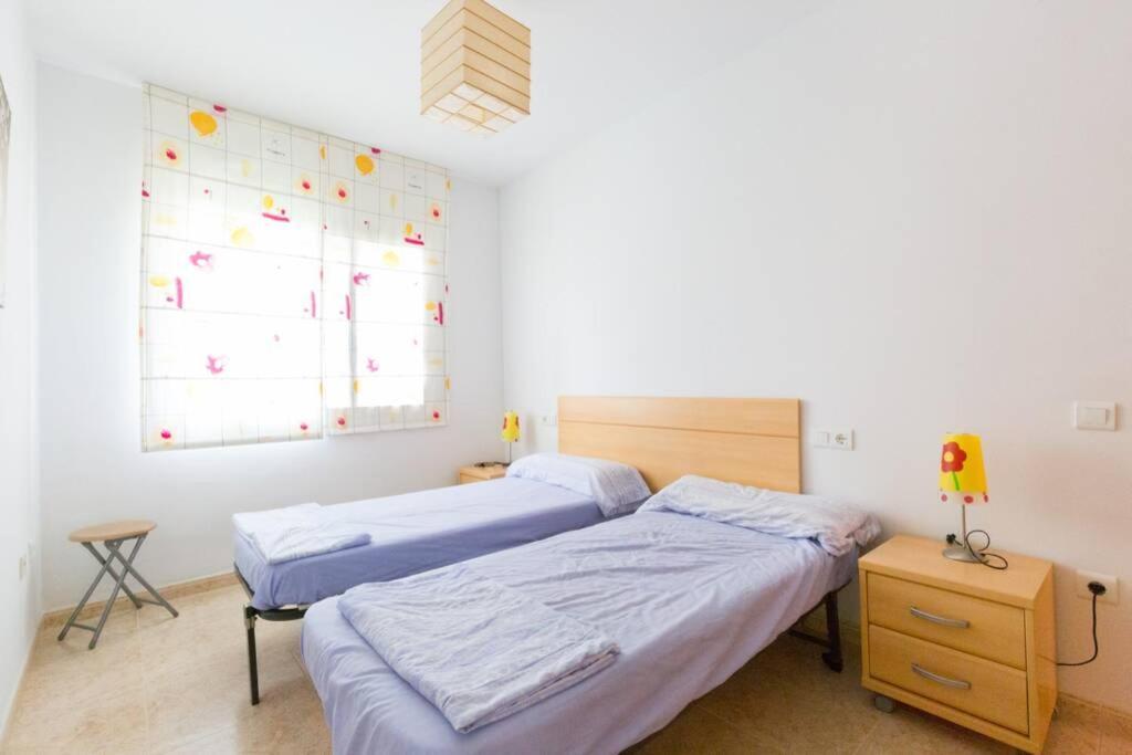 La Rapita - Apartamento De Dos Dormitorios Con Piscina Comunitaria Альканар Экстерьер фото