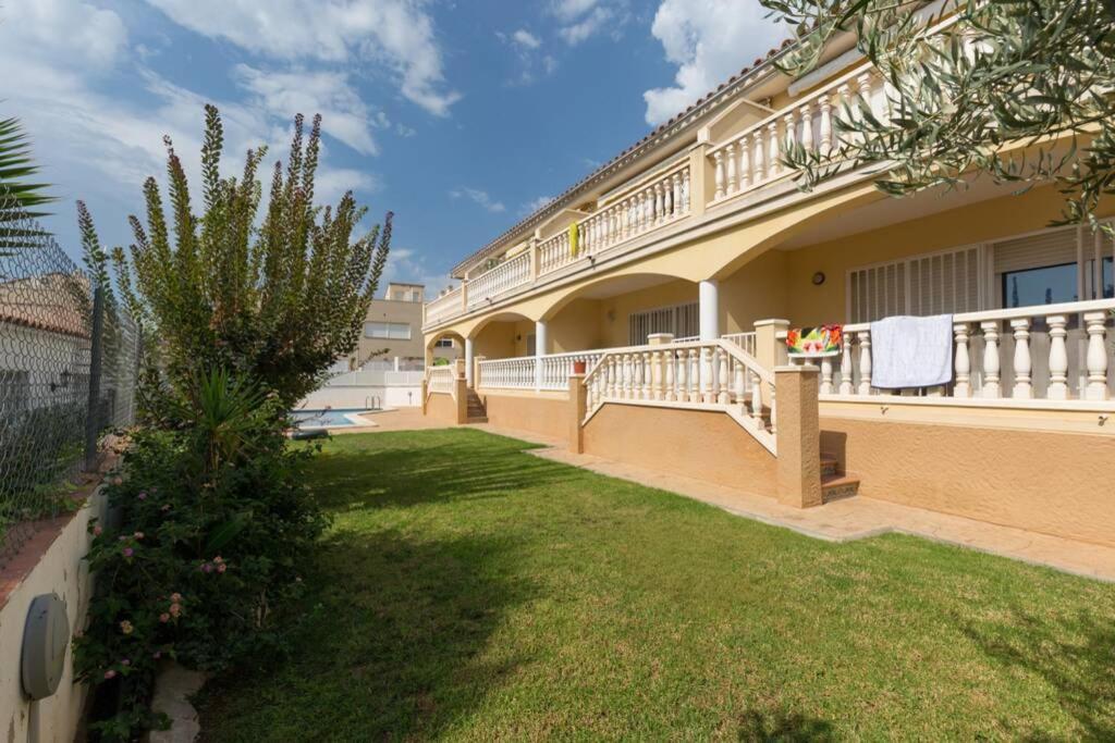 La Rapita - Apartamento De Dos Dormitorios Con Piscina Comunitaria Альканар Экстерьер фото