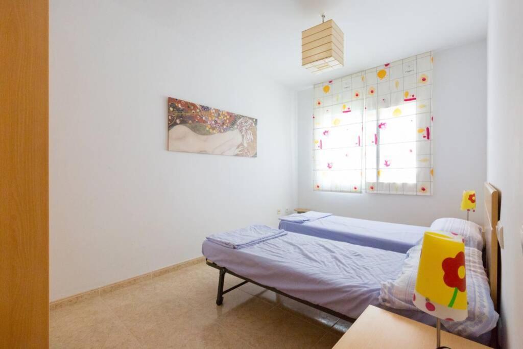 La Rapita - Apartamento De Dos Dormitorios Con Piscina Comunitaria Альканар Экстерьер фото