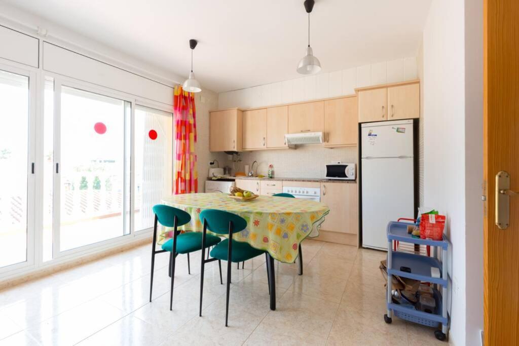 La Rapita - Apartamento De Dos Dormitorios Con Piscina Comunitaria Альканар Экстерьер фото