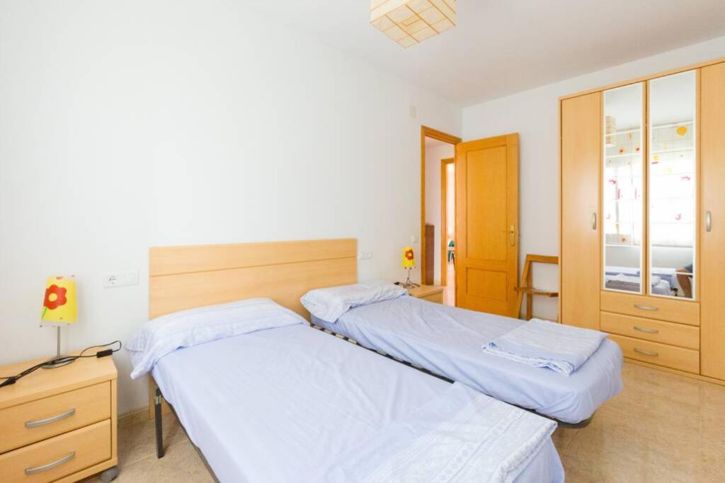 La Rapita - Apartamento De Dos Dormitorios Con Piscina Comunitaria Альканар Экстерьер фото