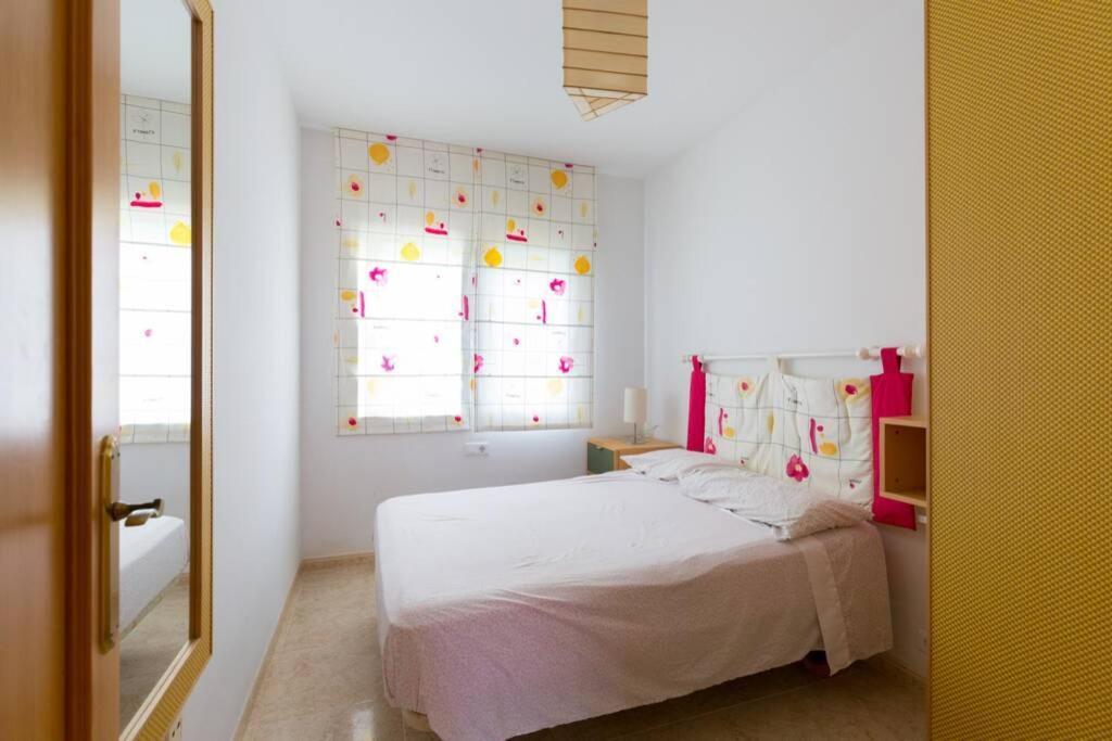 La Rapita - Apartamento De Dos Dormitorios Con Piscina Comunitaria Альканар Экстерьер фото